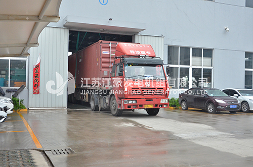 江豪发货案例- 1台180KW康明斯低噪音发电机组出口