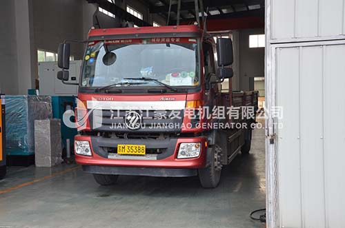 江豪发货案例-1台200KW沃尔沃开架发电机组发山东